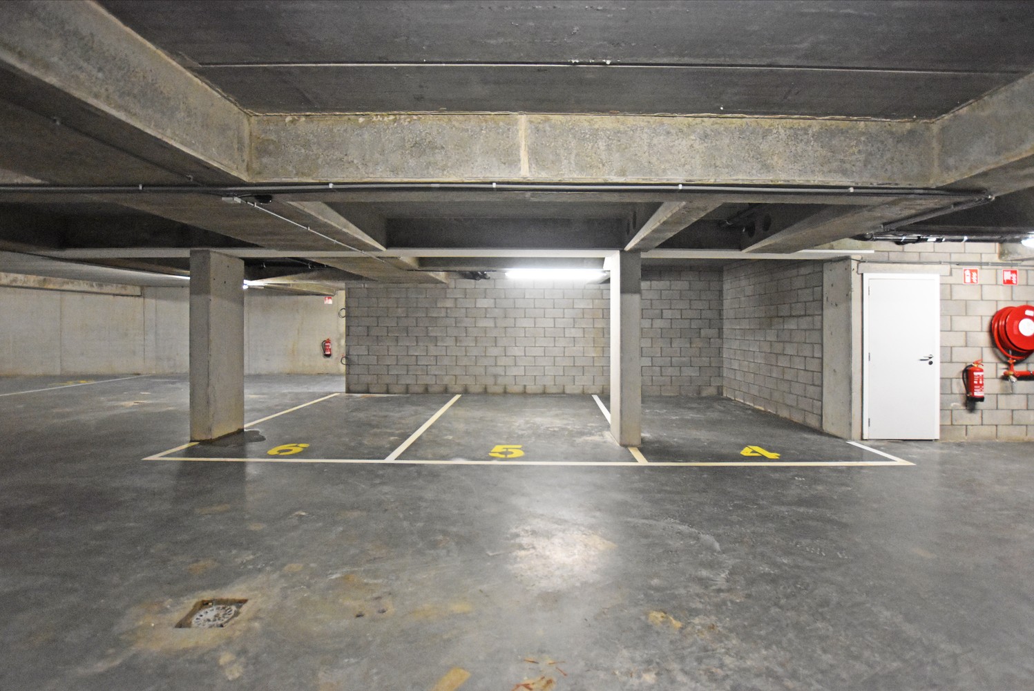 Ondergrondse parkeerplaatsen te koop in nieuwbouwproject Hof Ter Weynen! afbeelding 2