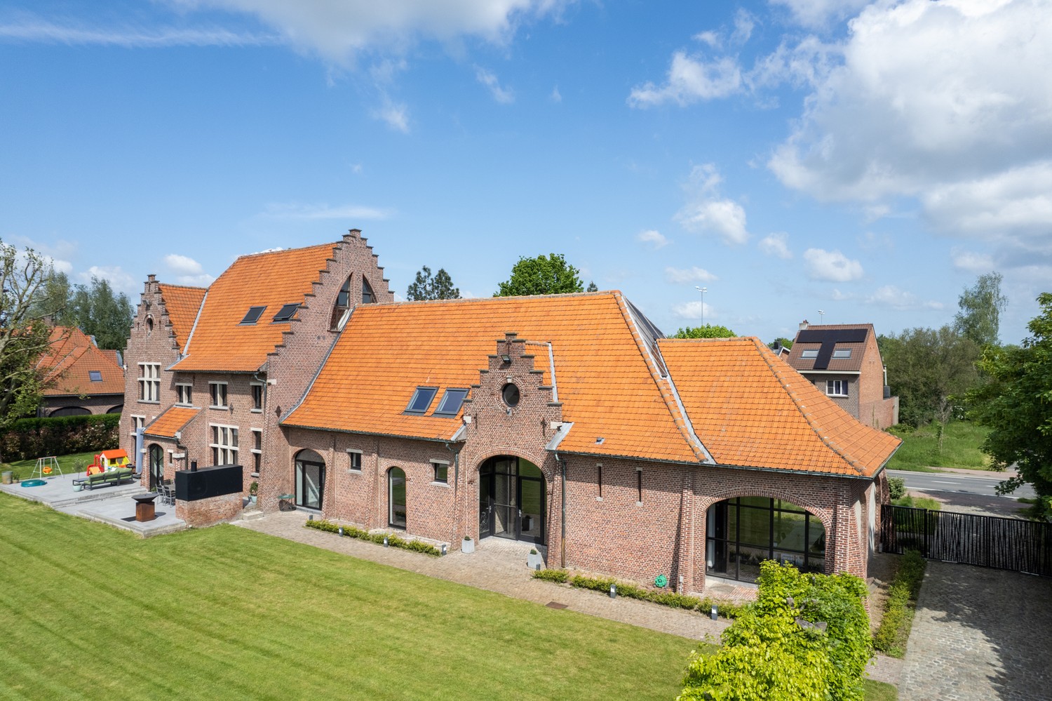 Buitengewone villa op ± 3.000m² met woon-werkmogelijkheid gelegen tussen Lier en Nijlen. afbeelding 38