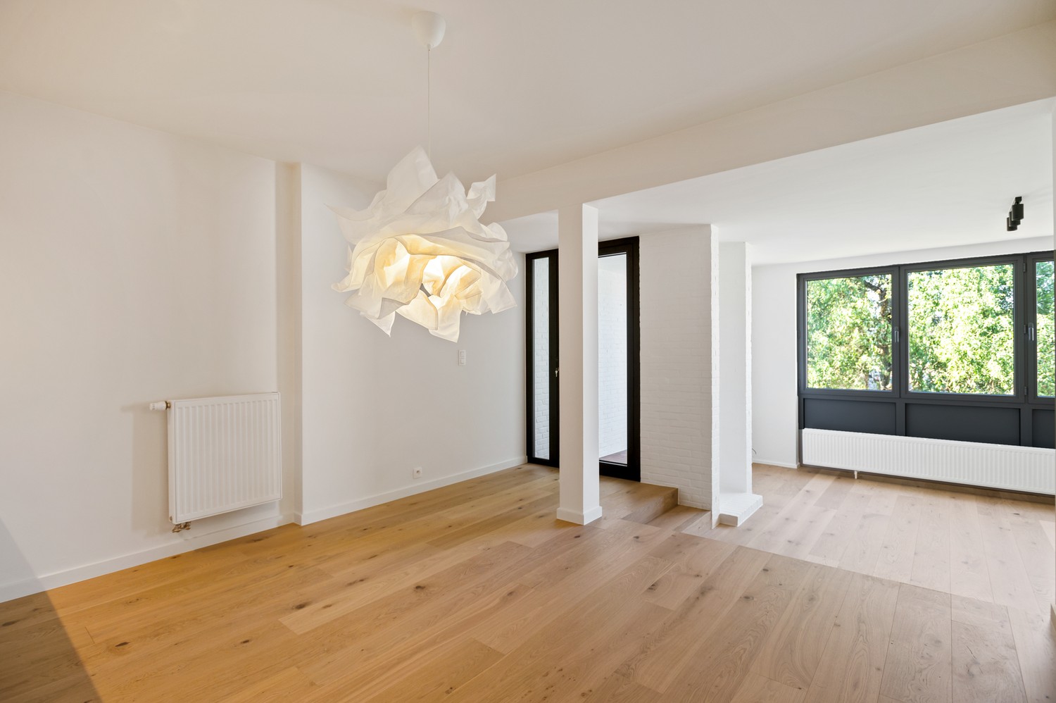 Hoogwaardig vernieuwd appartement met twee slaapkamers en terras in Deurne! afbeelding 3