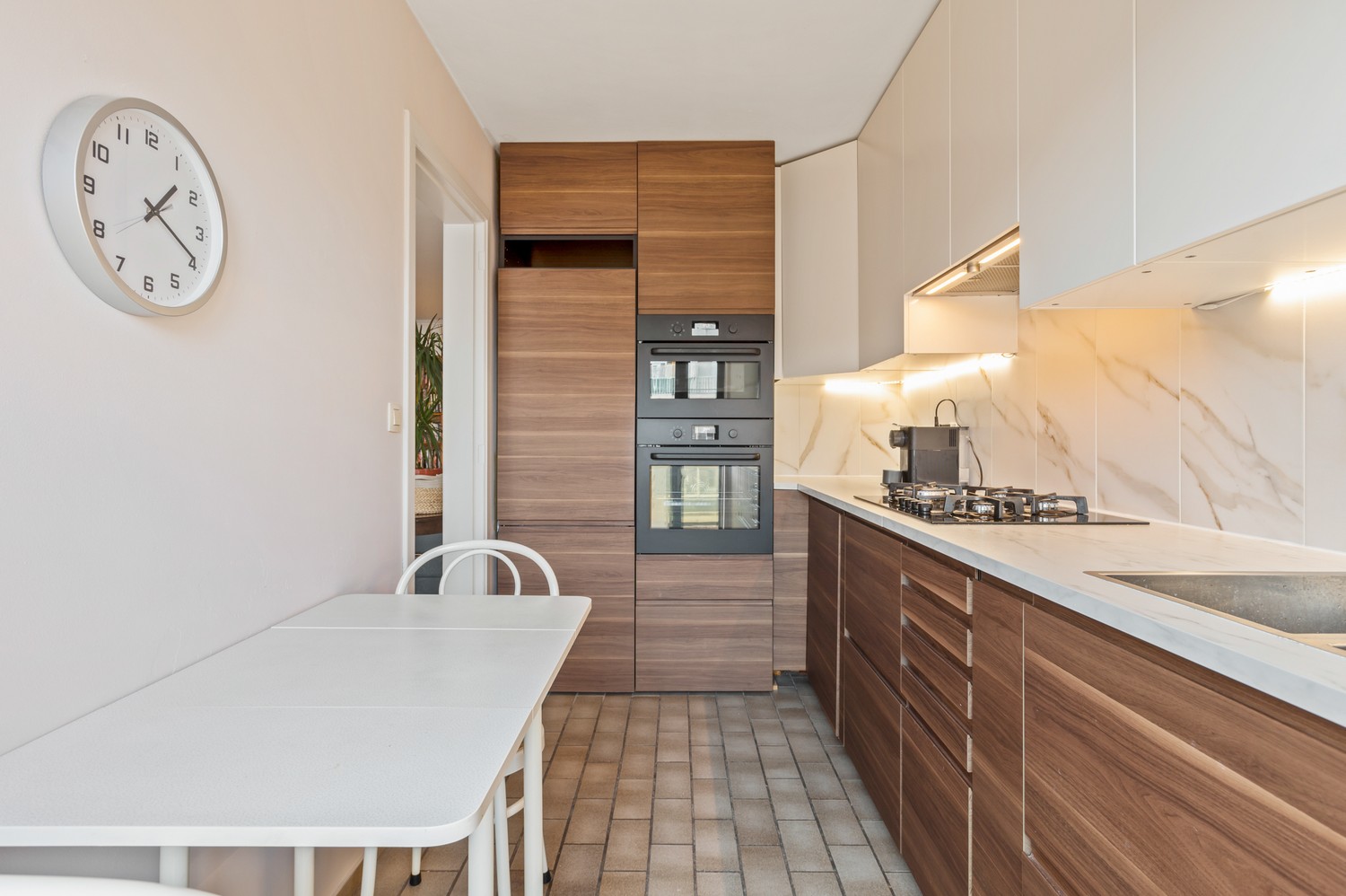 Ruim appartement met twee slaapkamers op ideale locatie in Deurne! afbeelding 10