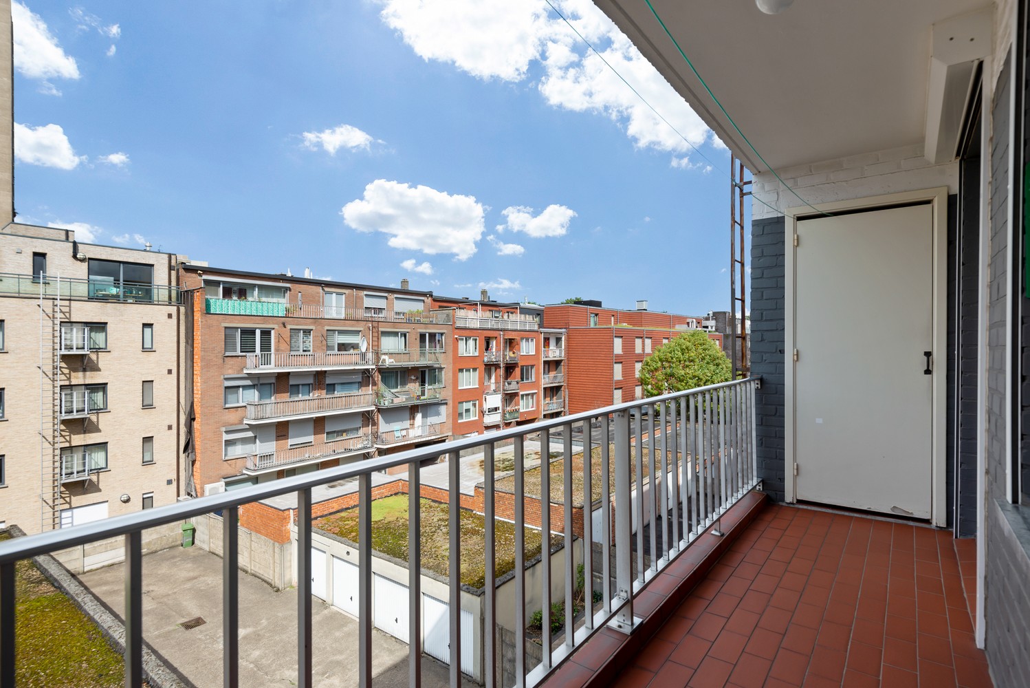 Ruim, perfect onderhouden appartement met 2 slaapkamers & terras in Deurne! afbeelding 5