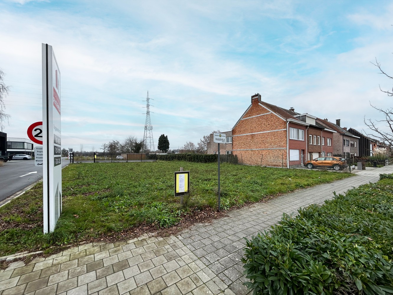 Lot 2: Bouwgrond (194 m²) voor een gesloten bebouwing in Wijnegem! afbeelding 3