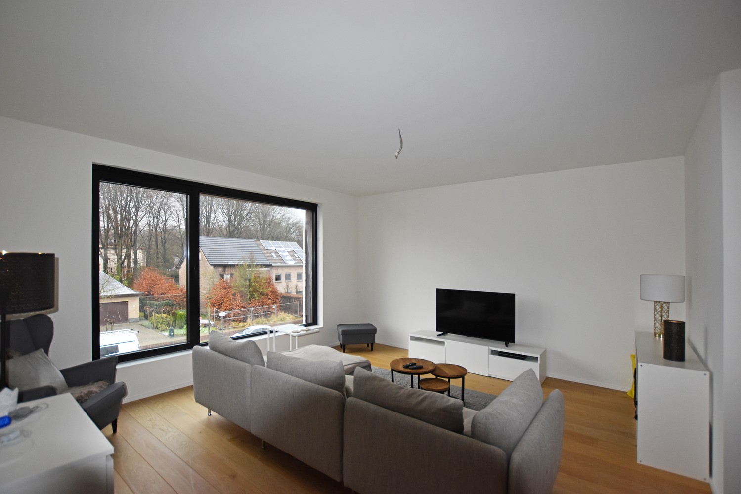 Modern appartement met 2 slaapkamers, terras & garagebox in Wijnegem! afbeelding 2